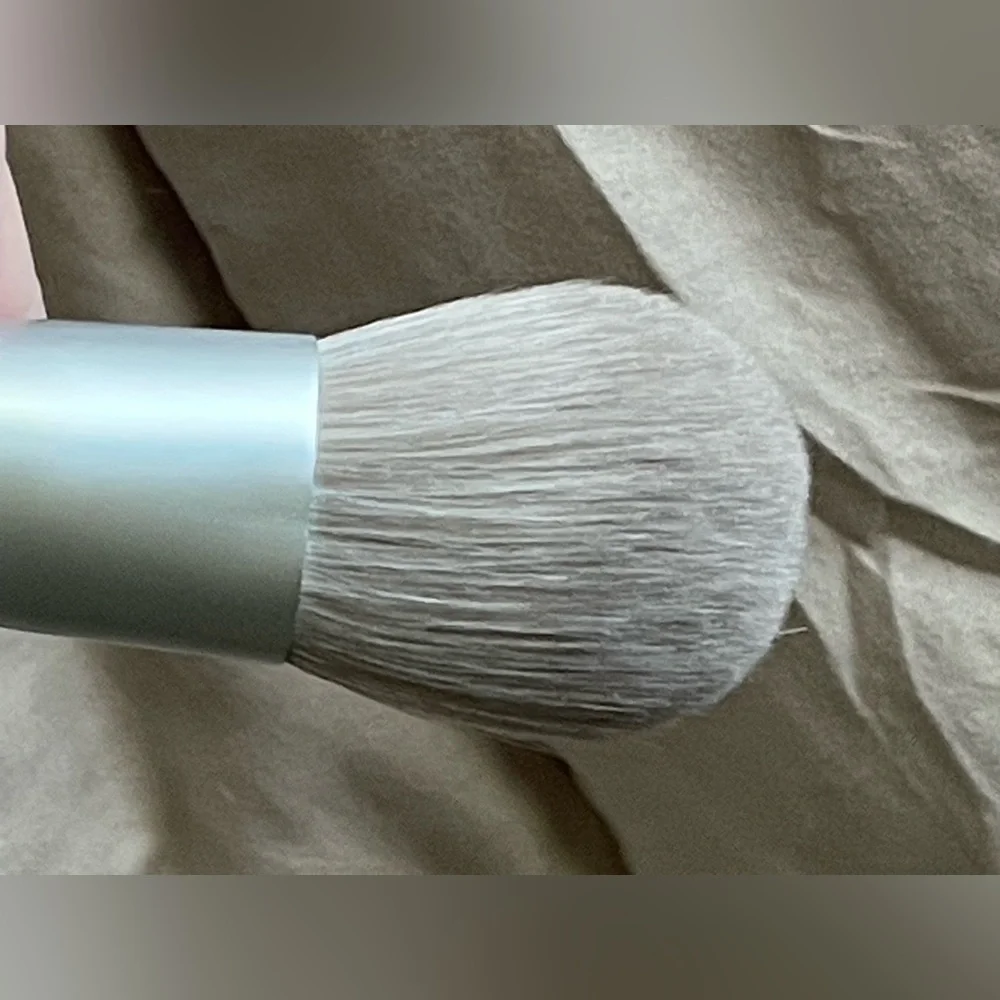 YOUTH FORIA DOME BLUSH BRUSH NEW IN BOX